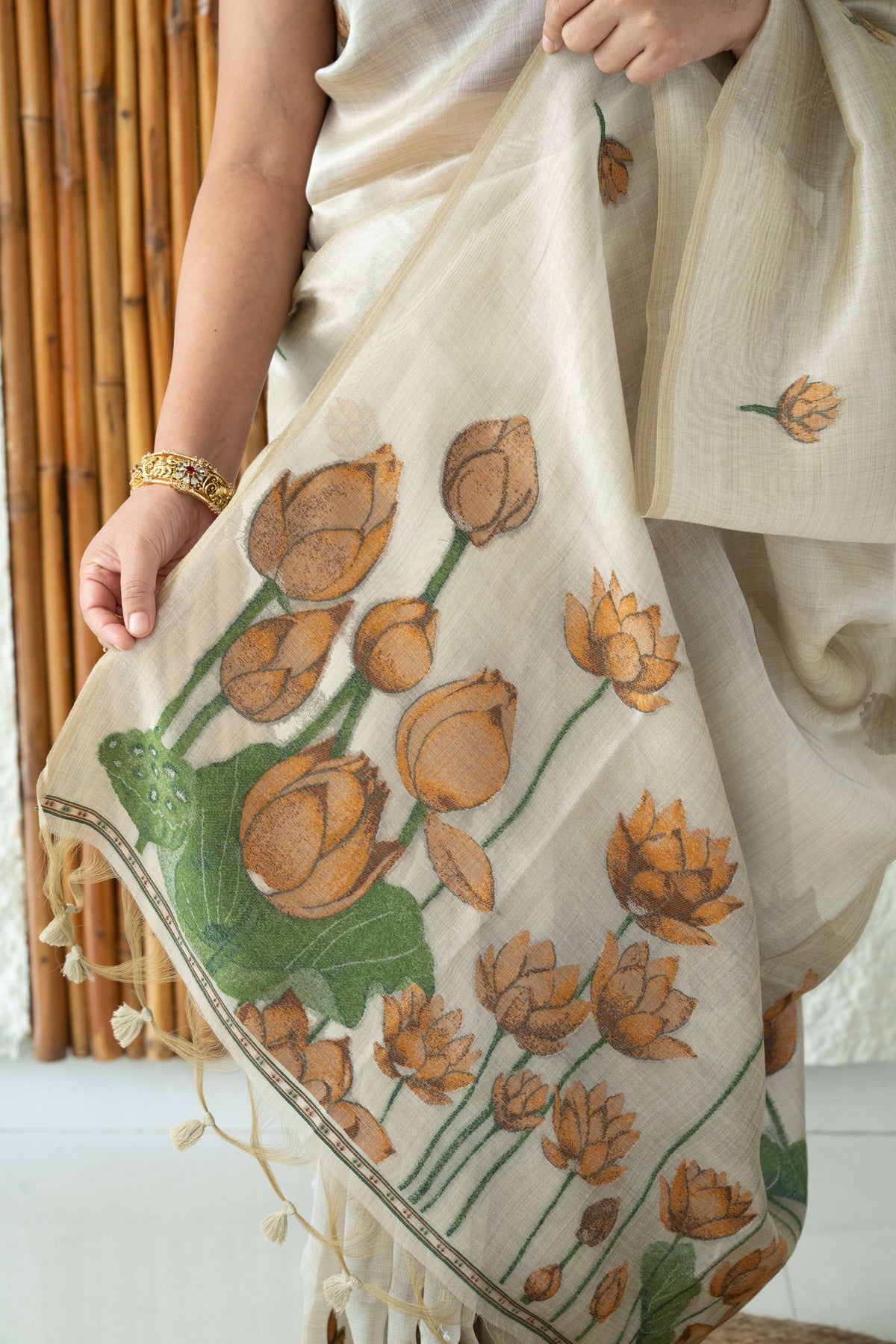Soft Tissue Silk Saree with Pichwai Style Lotus Motif